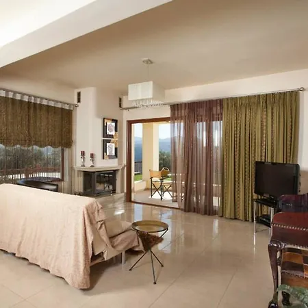 Villa Louloudis